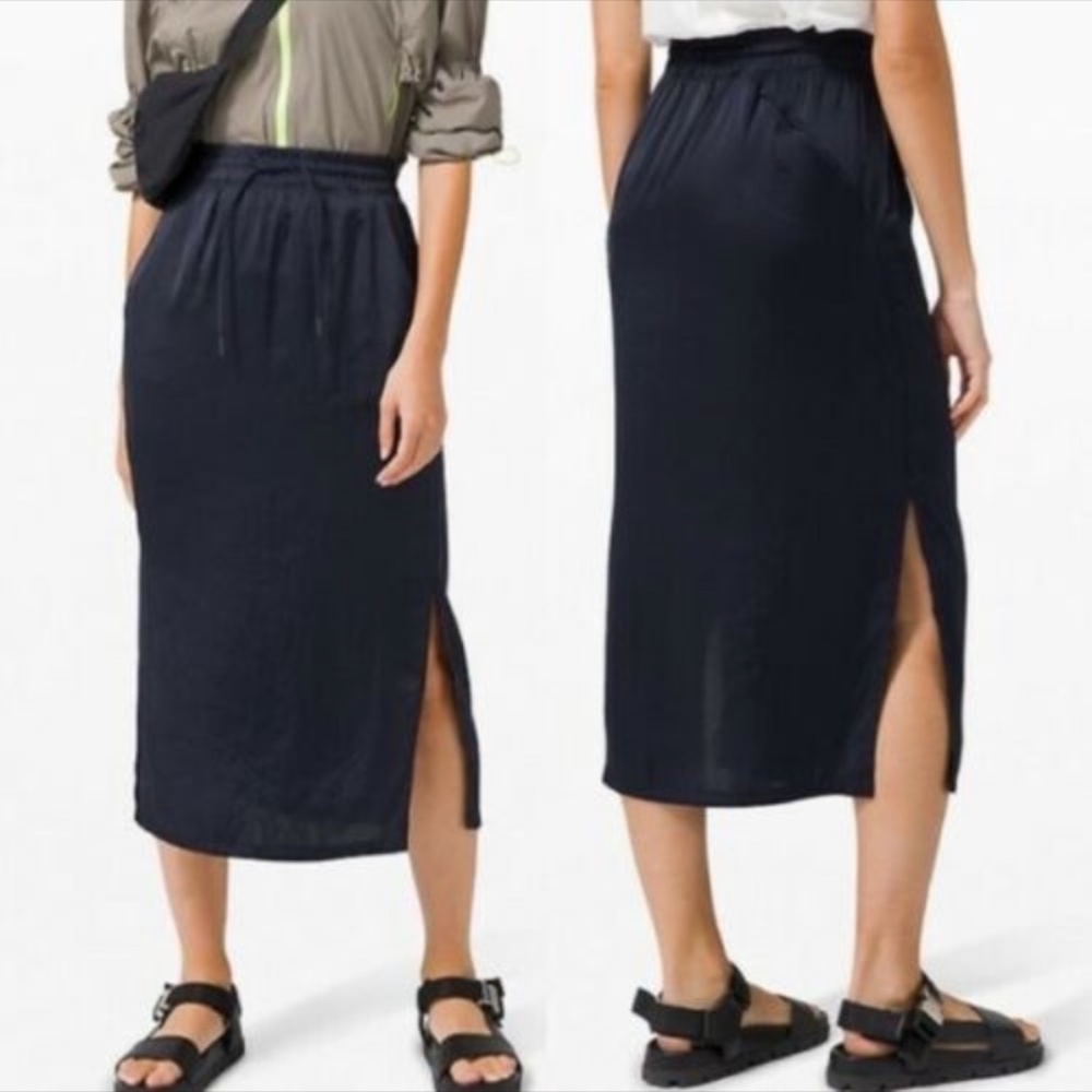 Lululemon Navy Glide Slip Away Skirt